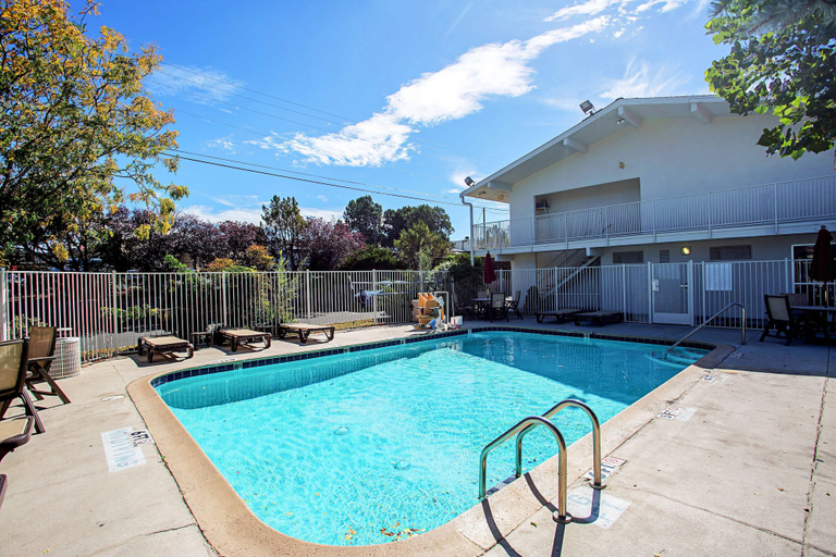 Sport & Beauty 5, Motel 6 Prescott, AZ, Yavapai
