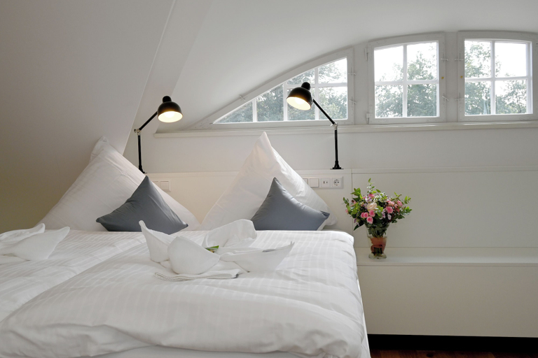 Bedroom 4, Hotel Brandenburger Dom GmbH, Brandenburg an der Havel