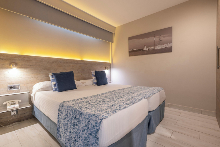 Bedroom 3, Leonardo Royal Hotel Mallorca Palmanova Bay, Baleares