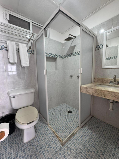 Bathroom 3, Calma Chicha Rooms, Cozumel