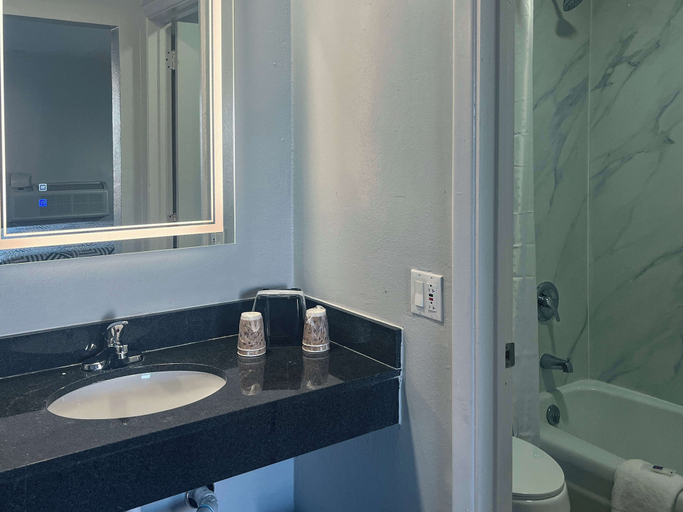 Bathroom 4, Studio 6 Dumas, Tx, Moore