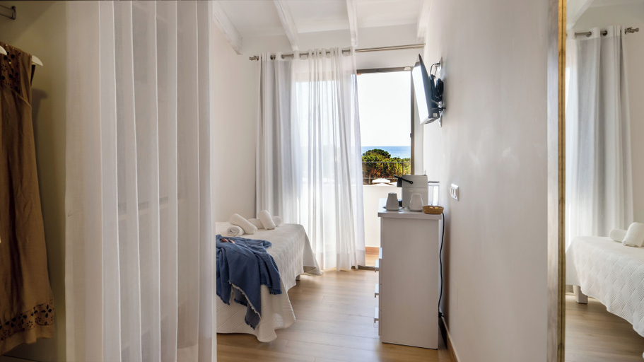 Bedroom 3, Hotel Rosamar, Baleares