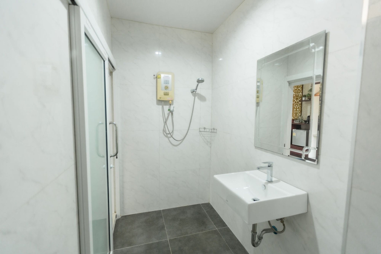 Bathroom 3, JRD Grand Place, Muang Lop Buri