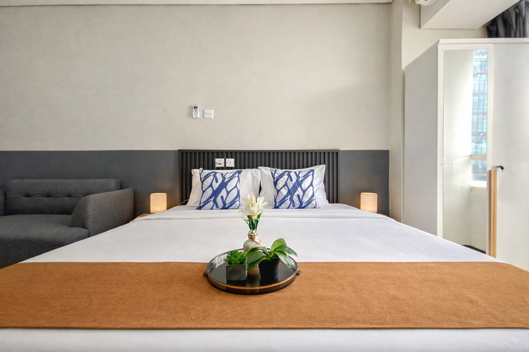 Bedroom 3, Compact and Strategic Location Studio at Nifarro Park Apartment By Travelio, Jakarta Selatan