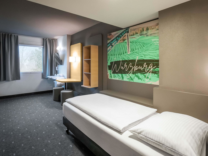Bedroom 4, B&B HOTEL Würzburg-Ost, Würzburg