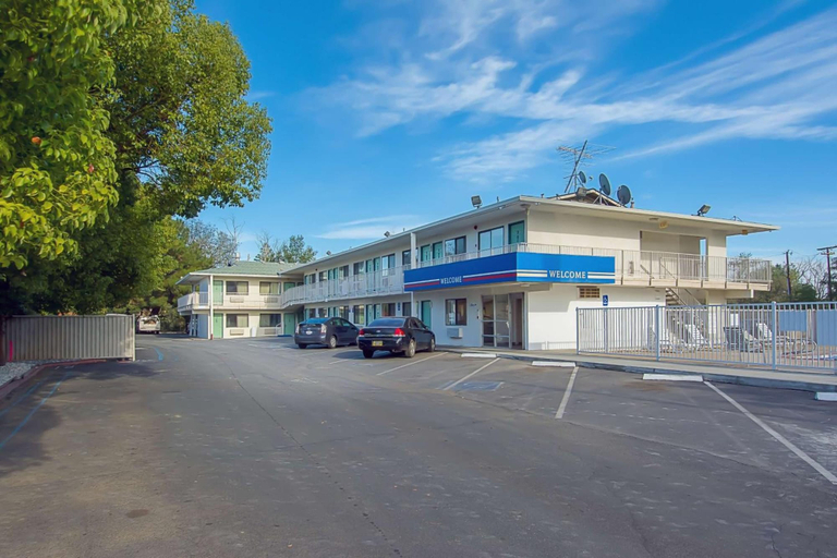 Exterior & Views 2, Rodeway Inn Red Bluff I-5, Tehama