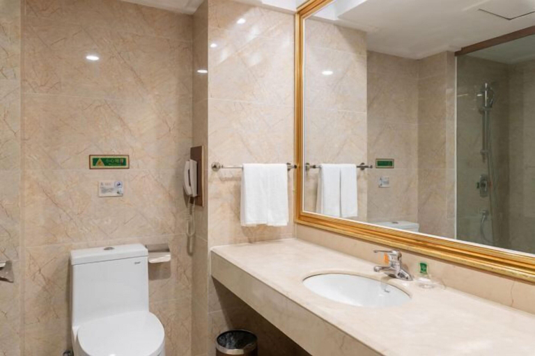 Bathroom 4, zhangjiajie Lantian Hotel, Zhangjiajie