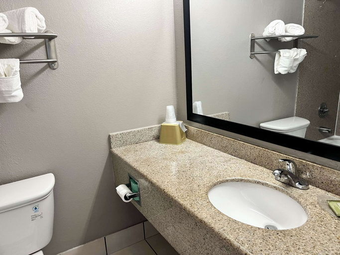 Bathroom 5, Motel 6 Rock Hill, SC, York