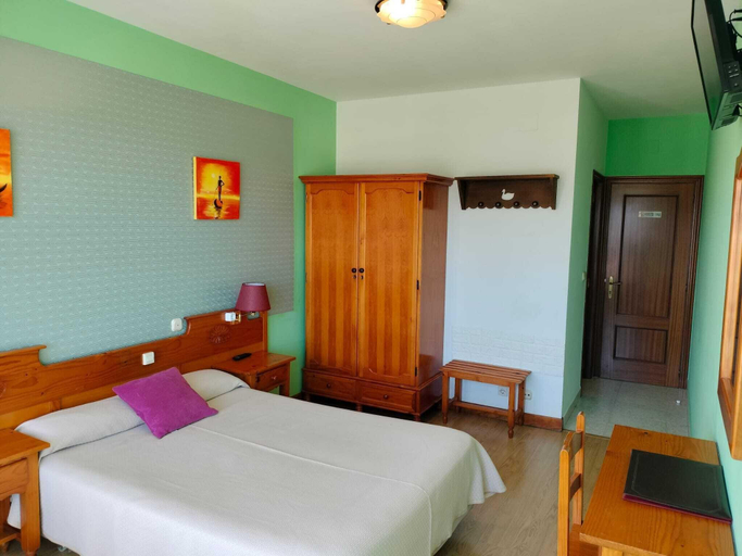Bedroom 3, Hotel Capellan, Asturias