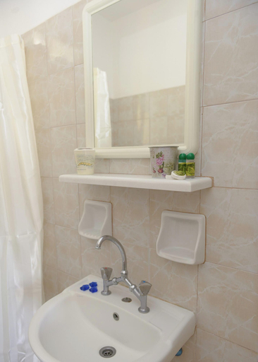 Bathroom, Hotel Elena, South Aegean