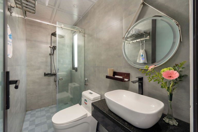 Bathroom 5, The Saltfield Hoi An Villa, Da Nang