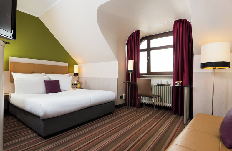 Bedroom 3, Leonardo Hotel & Residenz München, München