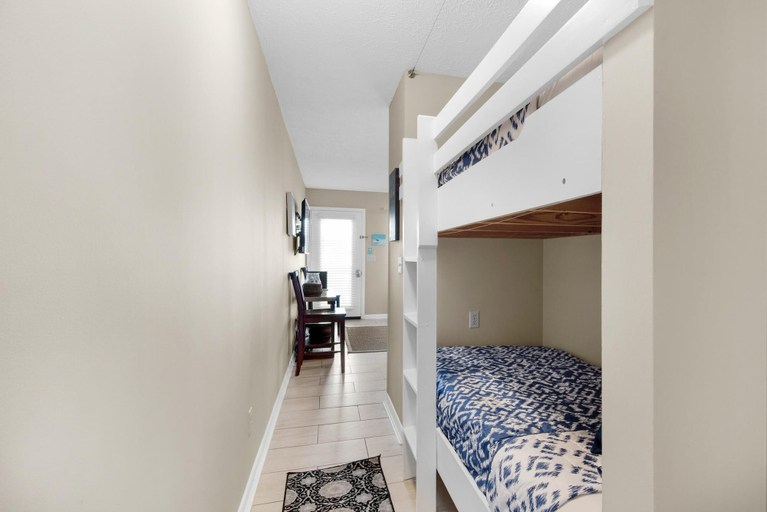 Bedroom 2, Southwind I-9, Bay