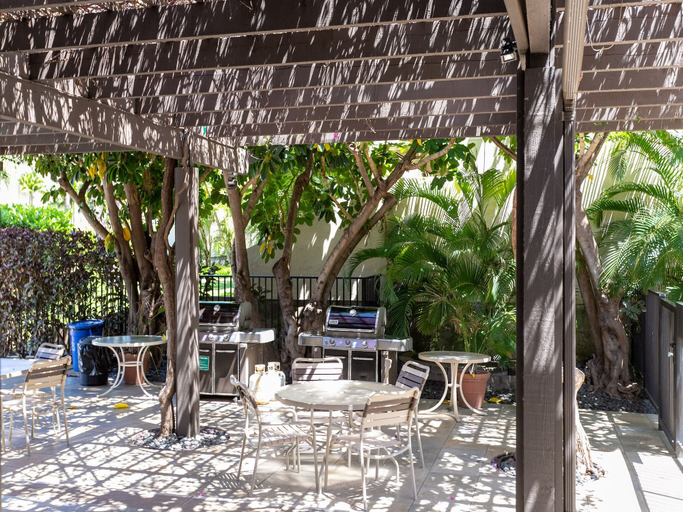 Food & Drinks, Maui Kamaole by Maui Rental Group, Maui