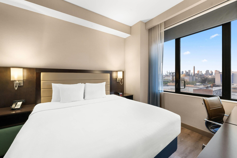 Bedroom 3, Comfort Inn Prospect Park - Brooklyn, New York