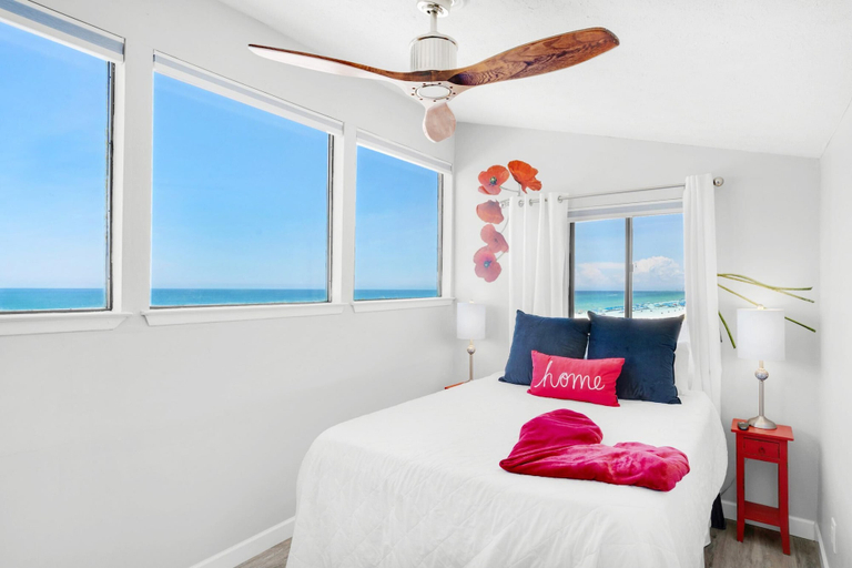 Bedroom 2, Nautical Watch A-11, Bay