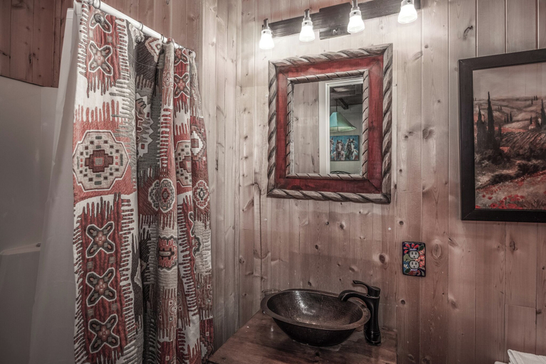 Bathroom 4, A Climbing Cub by Ruidoso Vacation Rentals, Lincoln