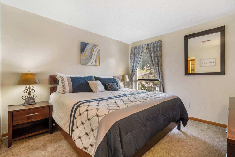 Bedroom 3, The Cozy Place - Pointe Royale Condo Perfect for Couples!, Taney