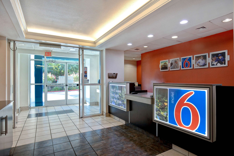 Others 5, Motel 6 Gilroy, CA, Santa Clara