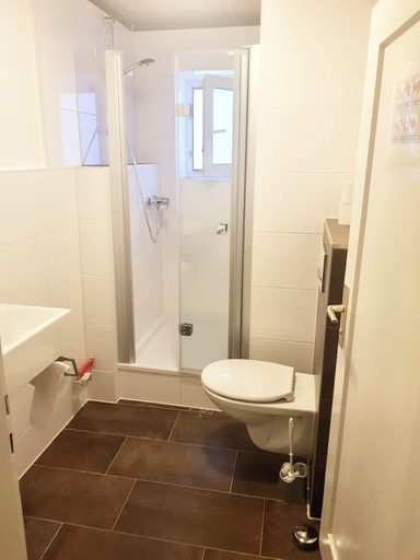 Bathroom 5, Haus Leipheim, Günzburg