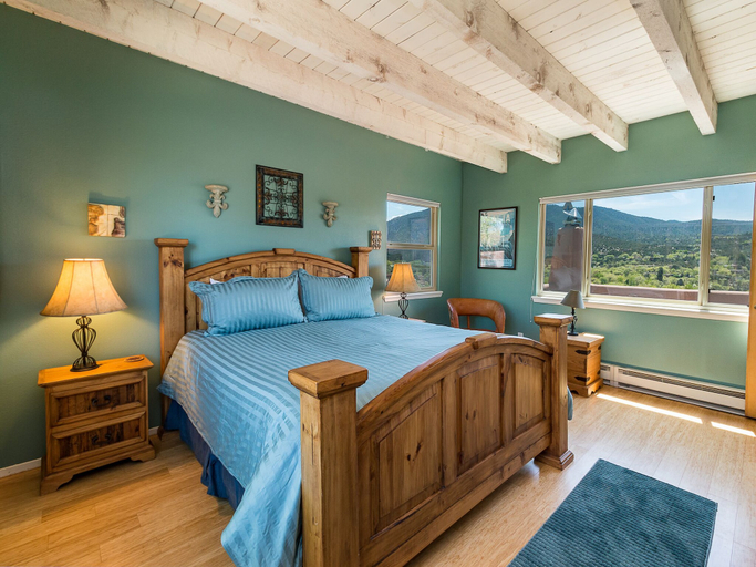 Bedroom 3, Vista de Colores by Kokopelli Property Management, Santa Fe