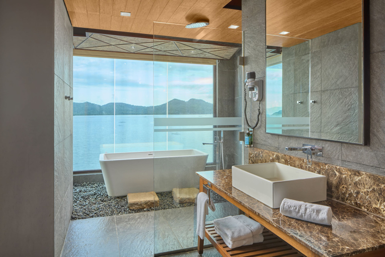 Bathroom 5, Two Seasons Coron Bayside Hotel, Coron