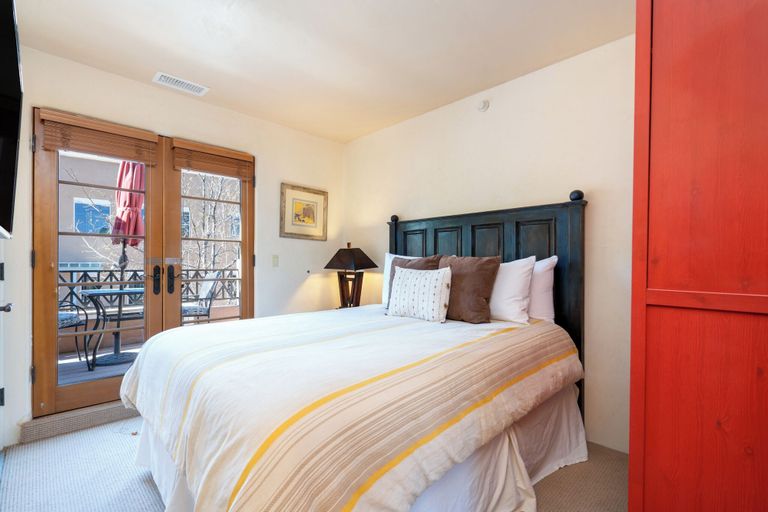 Bedroom 2, El Corazon by Kokopelli Property Management, Santa Fe