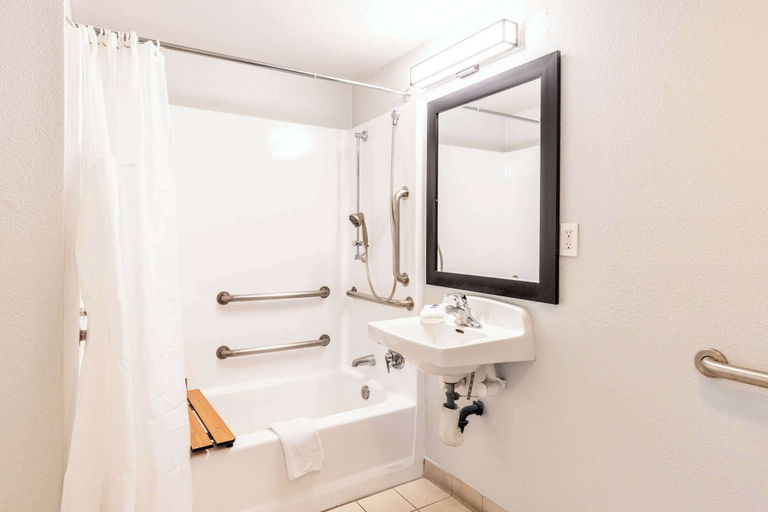 Bathroom 5, Motel 6 Carlsbad East, San Diego