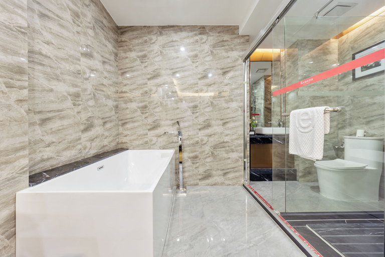 Bathroom 4, Ramada by Wyndham Zhangjiajie, Zhangjiajie