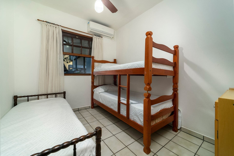 Bedroom 4, 914B - Casa 3 dormitórios em Bombas SC, Bombinhas