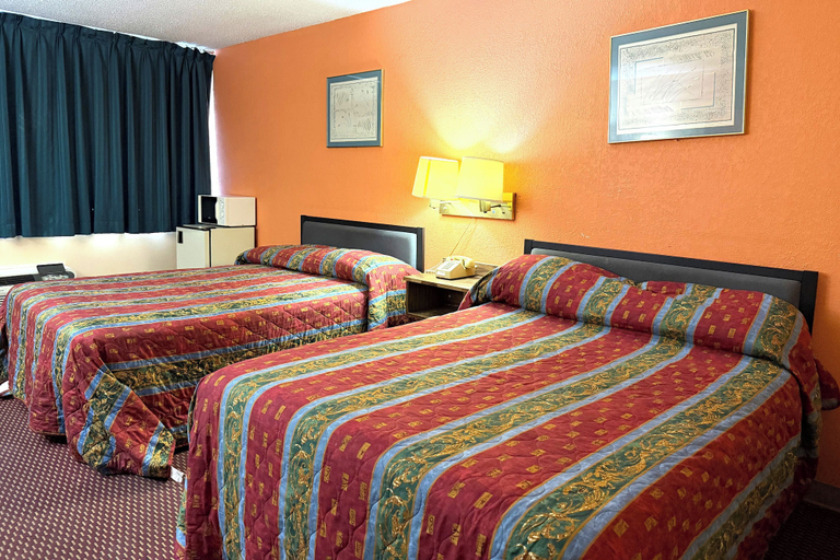 Bedroom 3, Red Carpet Inn & Suites Lima, Allen