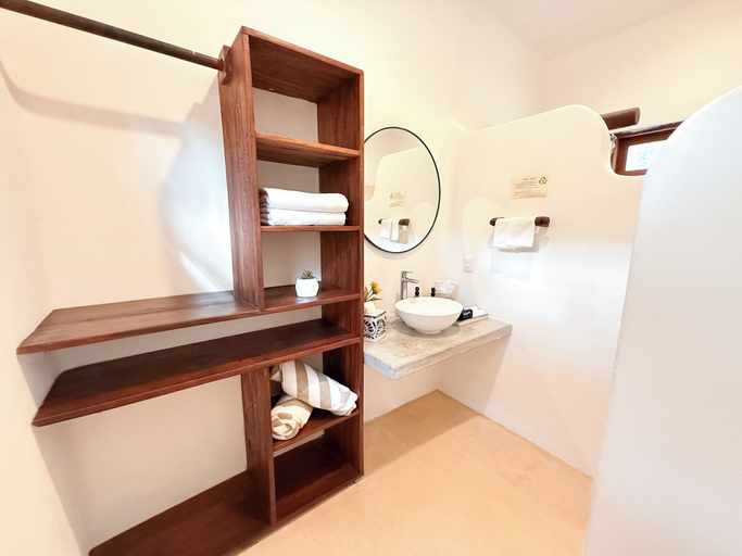 Bathroom 4, Mikasa Bacalar Hotel Boutique, Lagoon Front, Othón P. Blanco