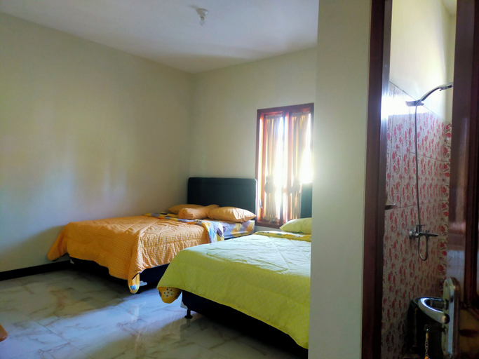 Bedroom 5, Bromo Seruni Guesthouse, Probolinggo