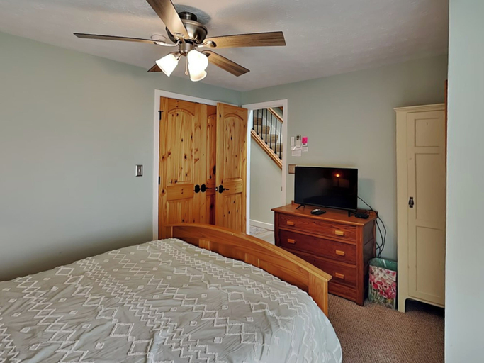 Bedroom 3, Arrowhead Village 15 by Taylor Made Deep Creek, Garrett