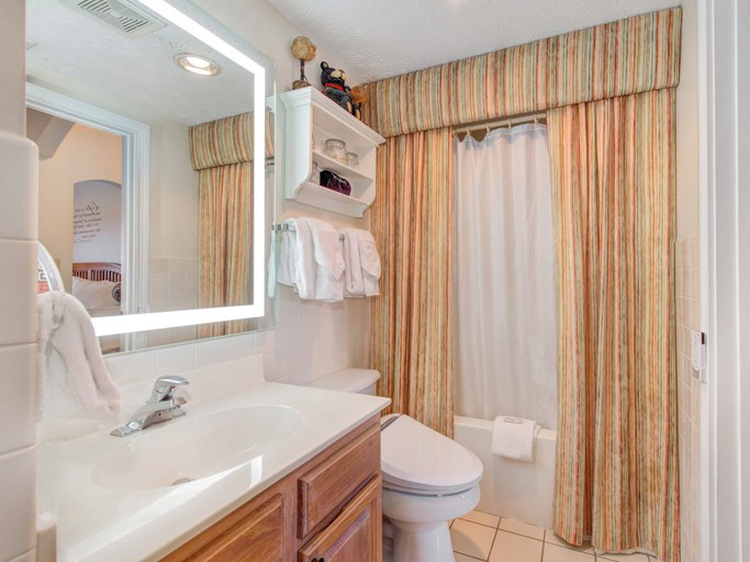 Bathroom 4, Golf View Resort by Jackson Mountain Rentals, Sevier