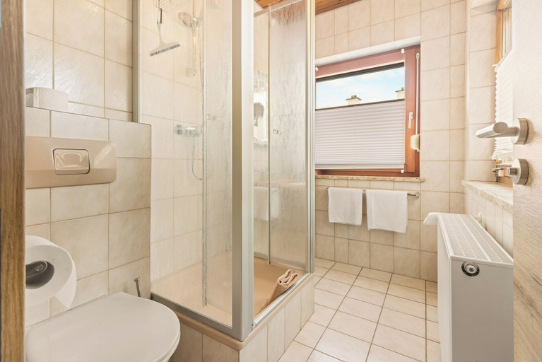 Bathroom 3, Ferienwohnungen Marienblick, Berchtesgadener Land