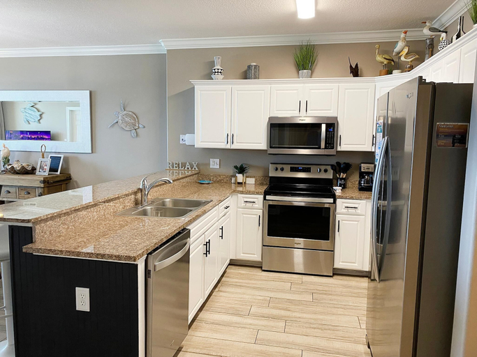 Others 5, Ocean Villa 1303, Bay