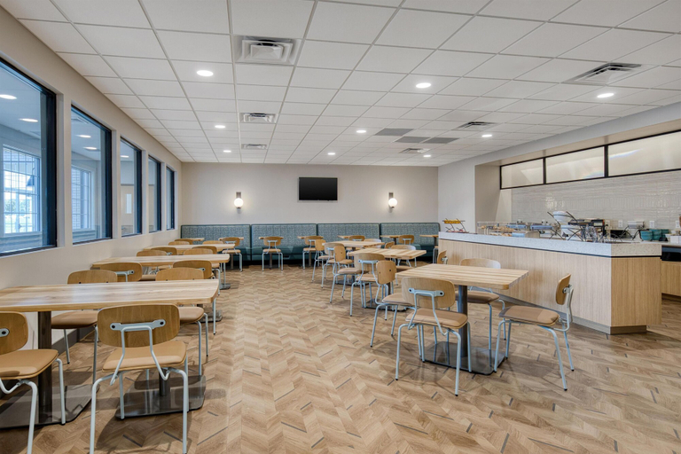 Food & Drinks 5, Best Western Byron Center, Kent