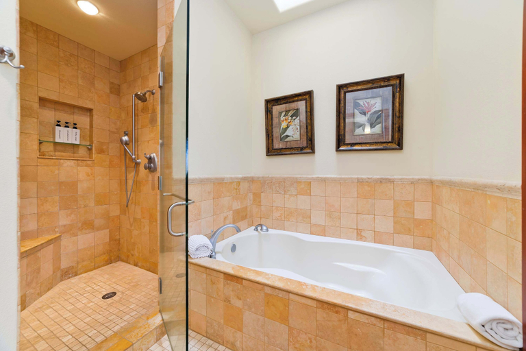 Bathroom 3, Kolea 14F Pool, Gym & More!, Hawaii
