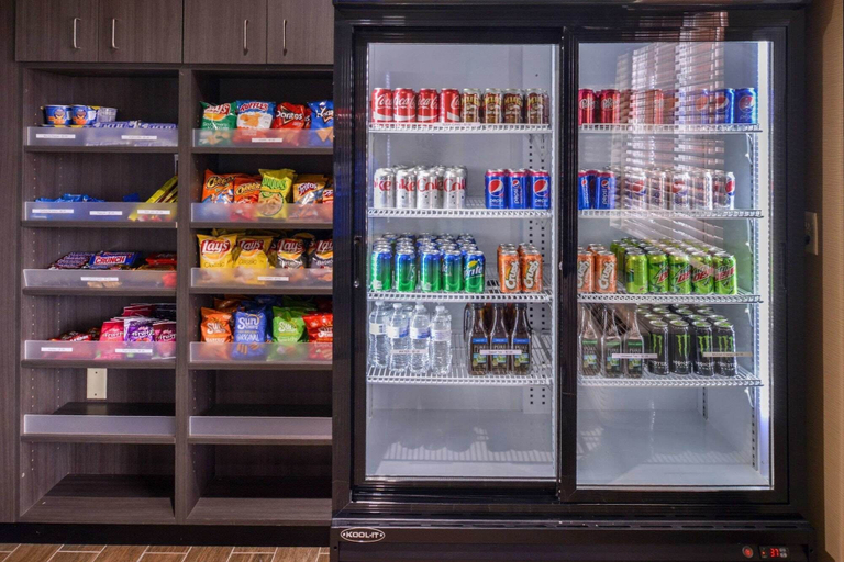 Food & Drinks 4, Studio 6 Lenexa, KS - Overland Park, Kansas City
