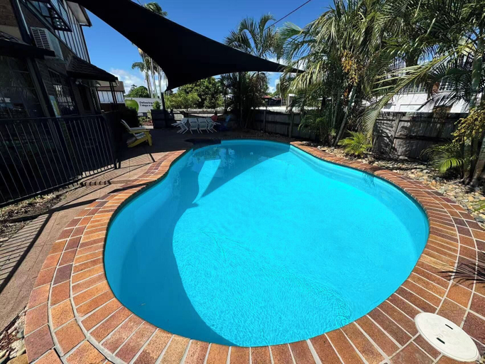 Sport & Beauty 2, Shakespeare Motel, Mackay - Pt A