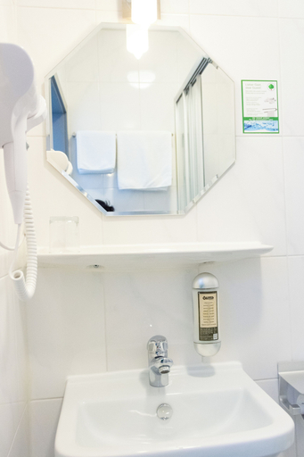 Bathroom 5, Hotel Cocco Bello Smart Check in, Ludwigsburg