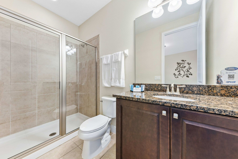 Bathroom 4, 7703 Banyon Way, Osceola