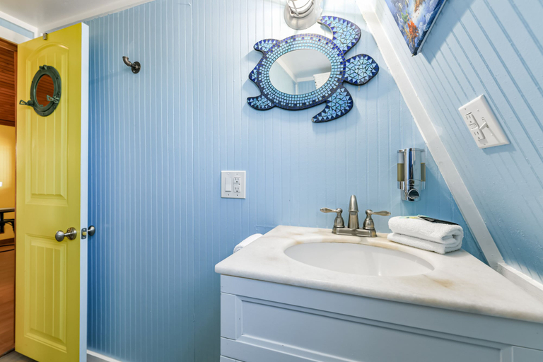 Bathroom, Hello Sunshine by Ryson Vacation Rentals, Galveston