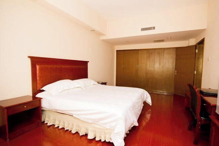 Bedroom 5, Yinhe Hotel, Weinan