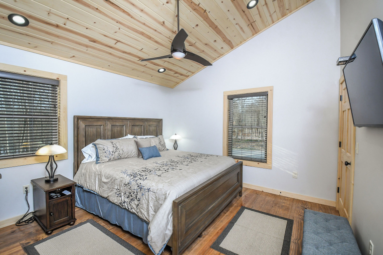 Bedroom 3, Woods-stock by Taylor Made Deep Creek, Garrett
