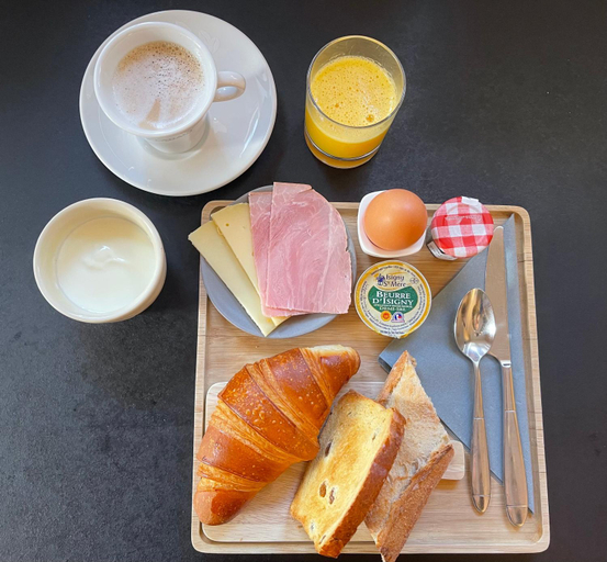 Food & Drinks 5, Hotel B&R Piano 2 - Louvain-la-Neuve - Mont Saint Guibert, Brabant Wallon