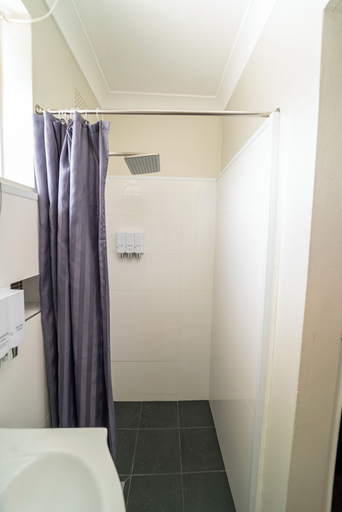Bathroom 5, Nowra Motor Inn, Shoalhaven - Pt A