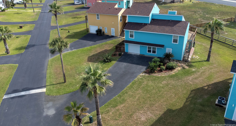 Exterior & Views 2, Sea Breeze Escape by Silver Sands Vacation Rentals, Nueces