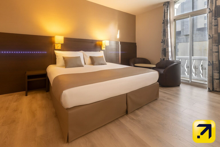 Bedroom 3, Hôtel Croix des Bretons Lourdes Pyrénées, Hautes-Pyrénées